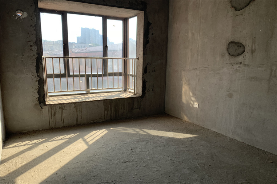 长沙市岳麓区麓山里佳园毛坯法拍房 长沙市岳麓区麓山里佳园毛坯法拍房