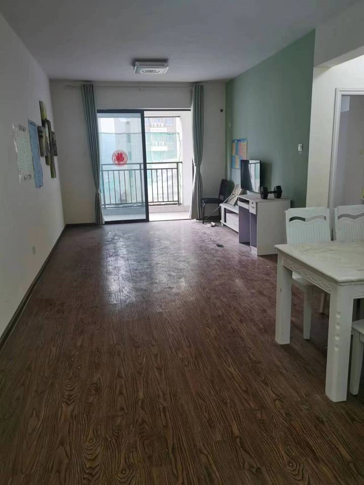 ​长沙市岳麓区法拍房  长沙卓越浅水湾法拍房  双学位！！