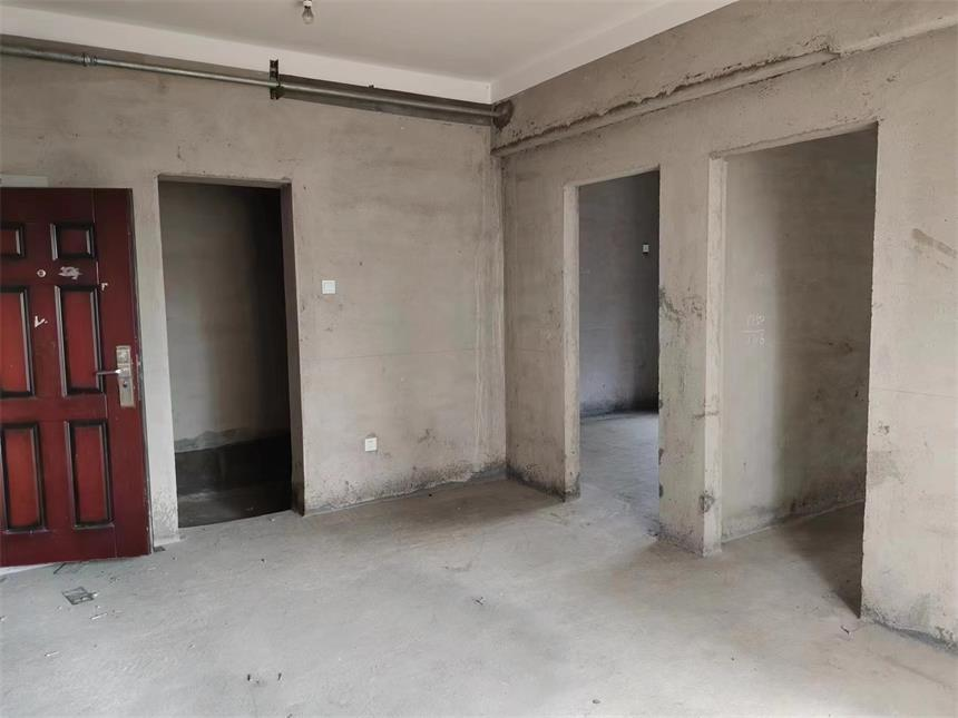 长沙开福区北辰三角洲毛坯法拍房 开福区地铁口双学位法拍房2室2厅1卫
