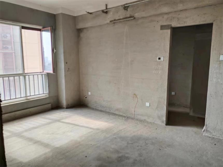 长沙开福区北辰三角洲毛坯法拍房 开福区地铁口双学位法拍房2室2厅1卫
