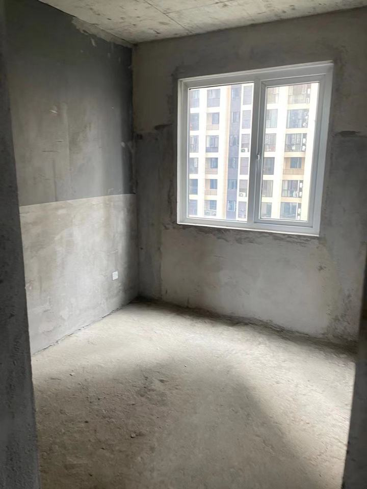 ​长沙望城区绿地香树花城毛坯法拍房 望城区3室1厅1卫法拍房总价39.7万元