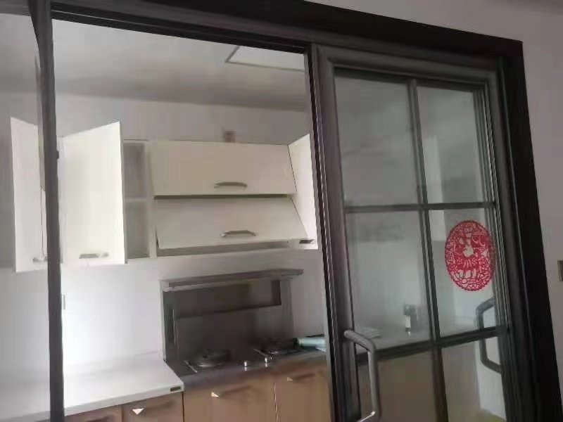 长沙天心区乾城江来4室2厅1卫精装法拍房 天心区双学位法拍房128平方米总价108万元