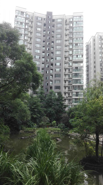 长沙开福区香樟雅郡3室2厅2卫法拍房 开福区四方坪地铁口精装法拍房
