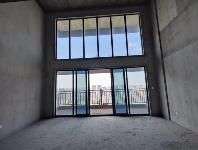 梅溪湖复式大平层法拍房 法拍房梅溪湖复式楼佳兆业天御 梅溪湖复式大平层法拍房 法拍房梅溪湖复式楼佳兆业天御