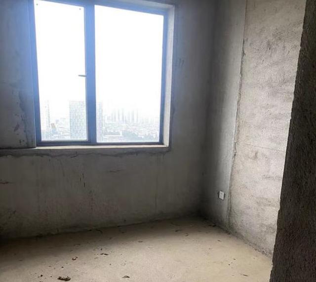 骑龙苑和梅溪花园法拍房哪个好 长沙梅溪湖法拍房网官网 骑龙苑和梅溪花园法拍房哪个好 长沙梅溪湖法拍房网官网