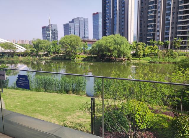 长沙中海阅江府法拍房最新消息 长沙洋湖中海阅江府法拍房最新消息 长沙中海阅江府法拍房最新消息 长沙洋湖中海阅江府法拍房最新消息