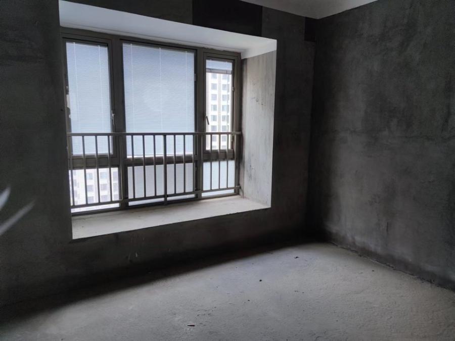 岳麓区梅溪湖金茂乾璟苑法拍房的价格，带长沙市周南梅溪湖中学不要资格