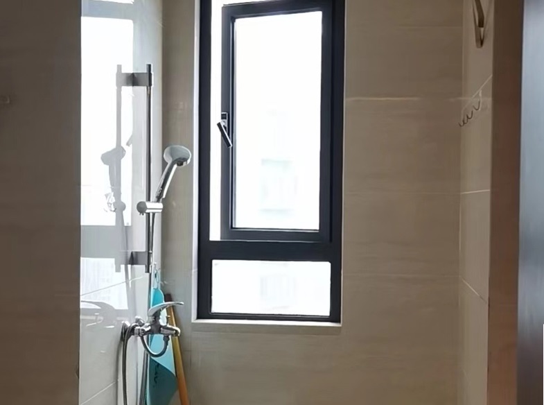 雨花区嘉华城汇金城法拍房价格，93.4万起拍能捡漏法拍房带长郡雨花外国语学校