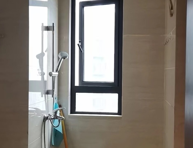 雨花区汇金路嘉华城汇金城法拍房价格，地铁口93.4万起拍能捡漏法拍房带长郡雨花外国语学校
