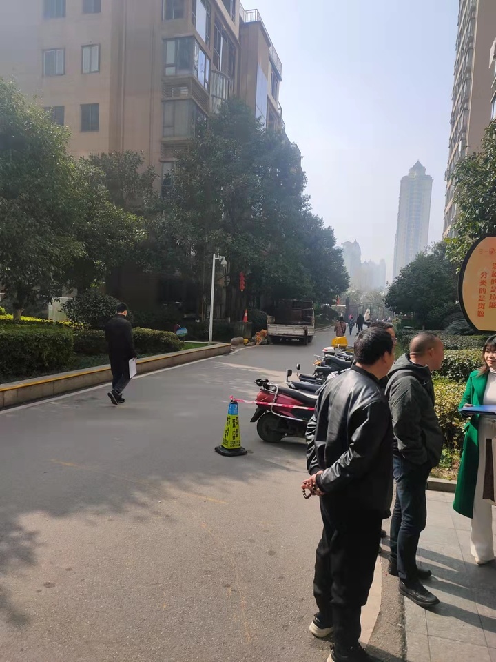 长沙市钰龙天下法拍房(带长郡双语实验中学学区)