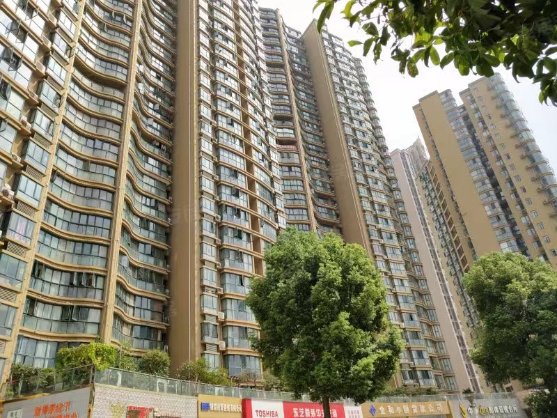 长沙市岳麓区法拍房价格 长沙岳麓区滨江金座法拍房