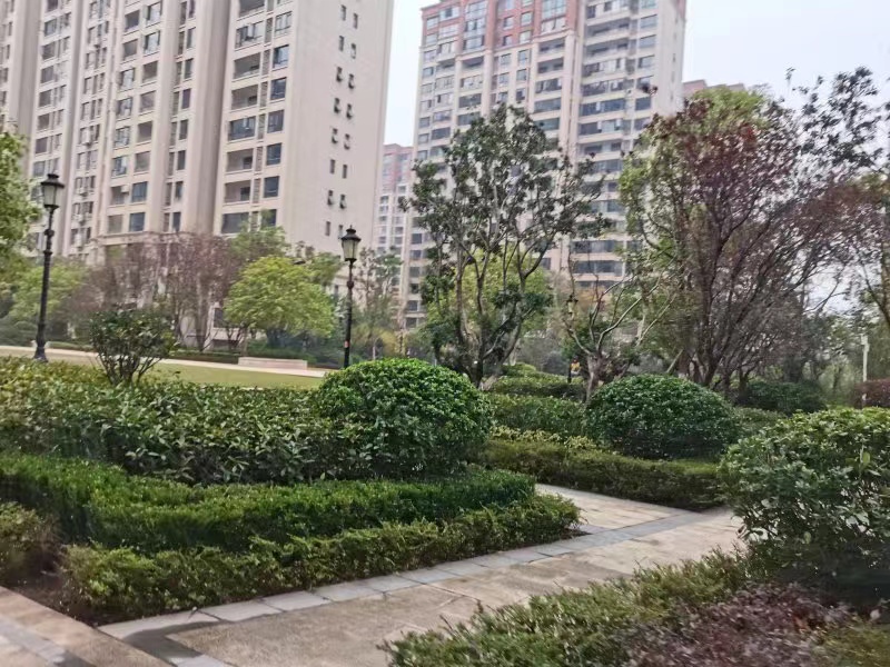 长沙南边法拍房五矿万境蓝山 长沙雨花区法拍房多少钱一个平方啊