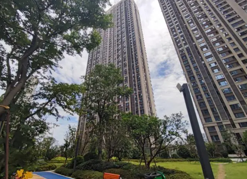 长沙阳光城尚东湾.愉景苑法拍房 长沙河景大平层法拍房最新消息