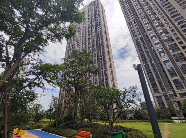 长沙阳光城尚东湾.愉景苑法拍房 长沙河景大平层法拍房最新消息