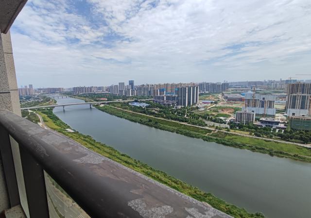 长沙阳光城尚东湾.愉景苑法拍房 长沙河景大平层法拍房最新消息