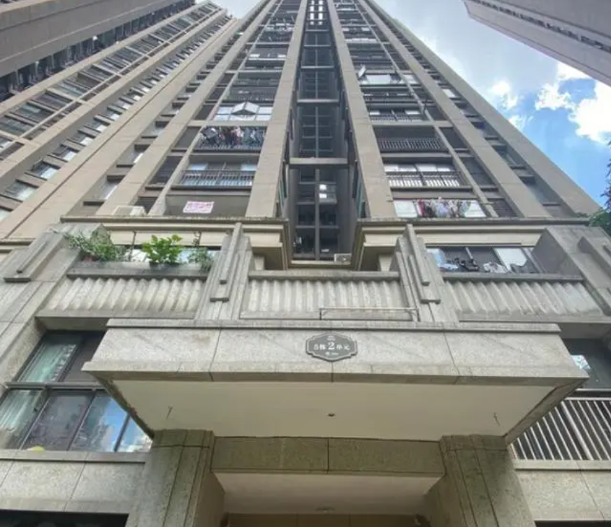 长郡梅溪湖中学学区法拍房旭辉御府 长沙梅溪湖学区法拍房有哪些楼盘