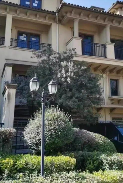 长沙天际湘府托斯卡纳别墅法拍房 长沙雨花区别墅法拍房有多少套房子