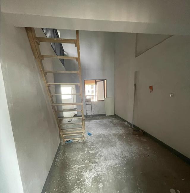 长沙世茂铂翠湾法拍房 长沙岳麓区法拍房源查询